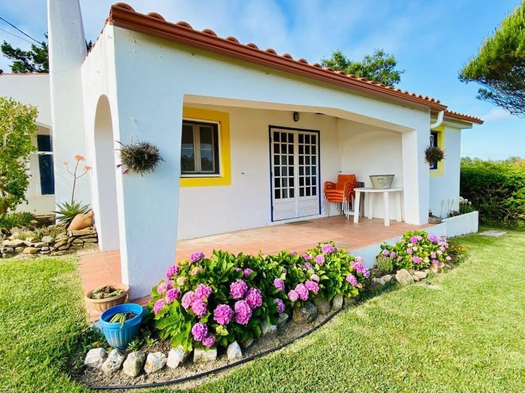 Sondela Self Catering Vila São Martinho do Porto Exterior foto